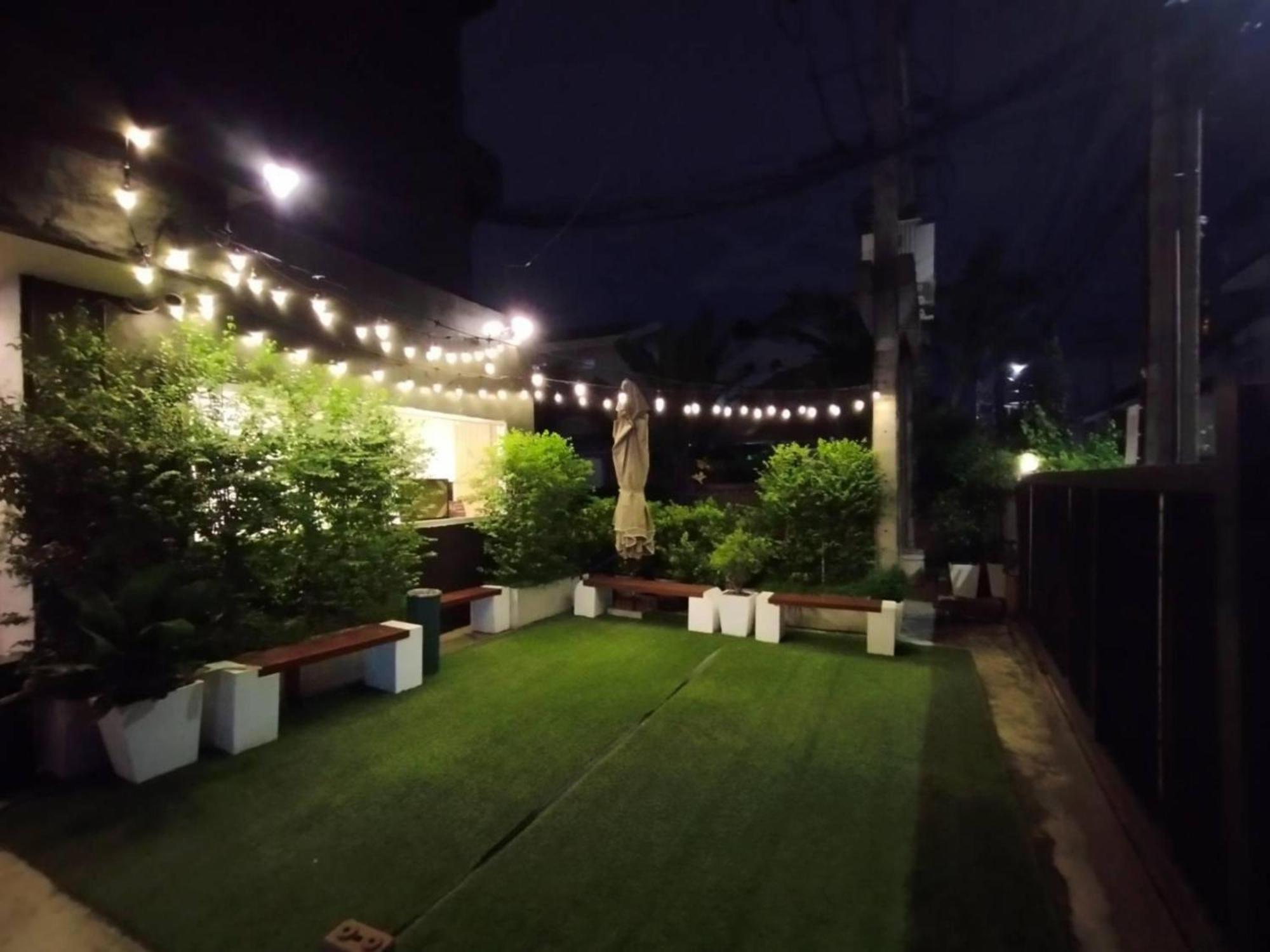 Hotel Oyo 75446 Travis Inthamara 49 à Bangkok Extérieur photo